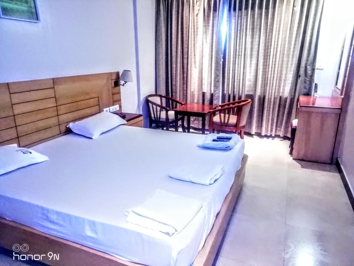 טנג'בור Hotel Balaji Inn מראה חיצוני תמונה