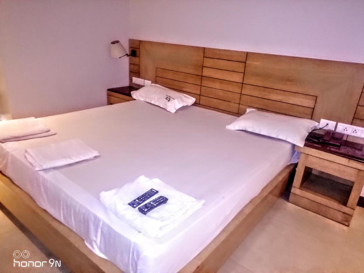 טנג'בור Hotel Balaji Inn מראה חיצוני תמונה