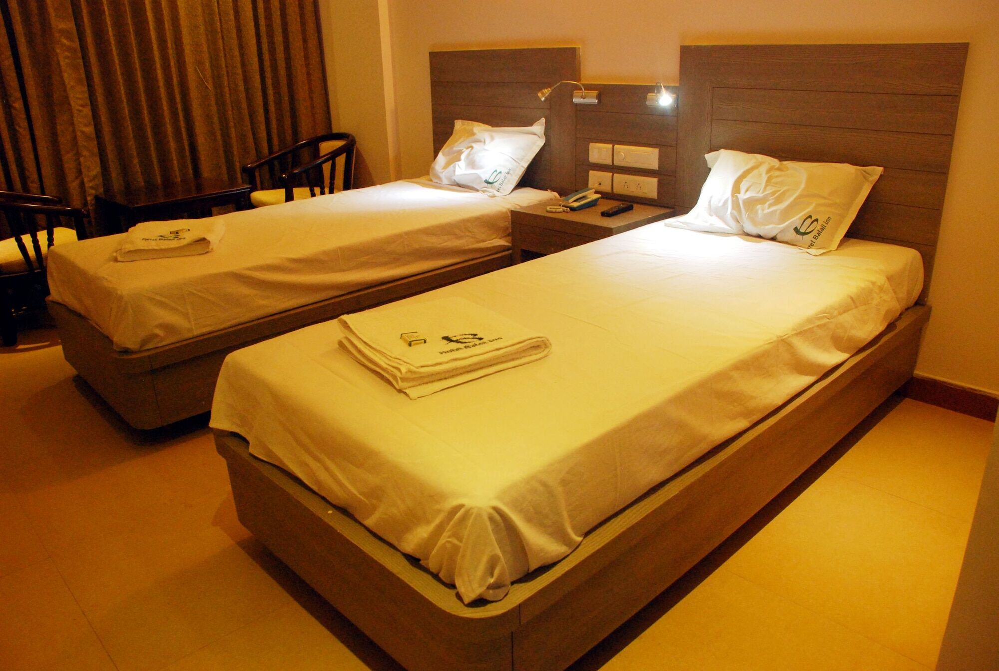 טנג'בור Hotel Balaji Inn מראה חיצוני תמונה