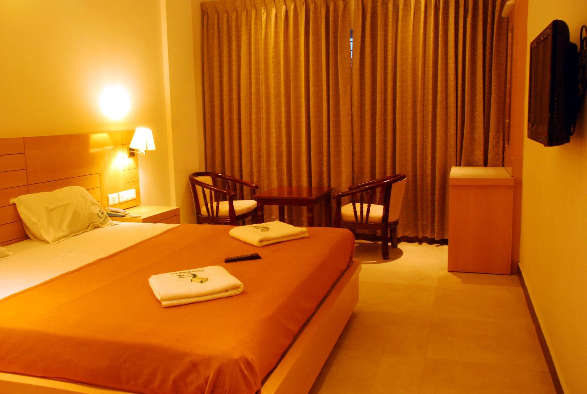 טנג'בור Hotel Balaji Inn מראה חיצוני תמונה