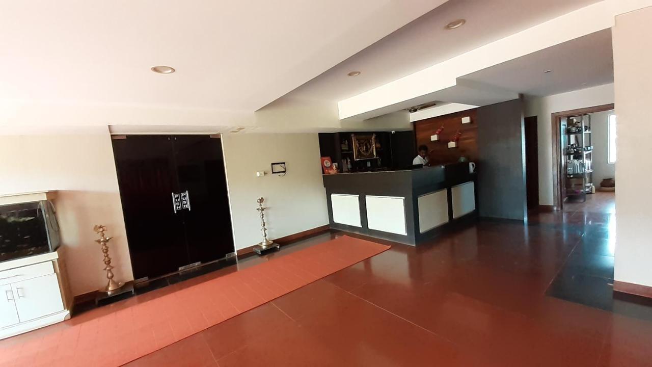 טנג'בור Hotel Balaji Inn מראה חיצוני תמונה